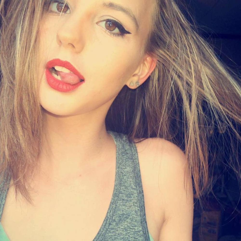 Meet your Posher, Leighanna